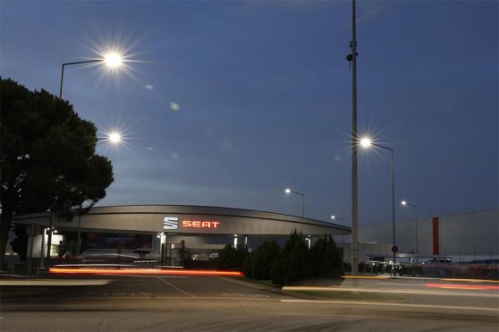 philipslightning_seat