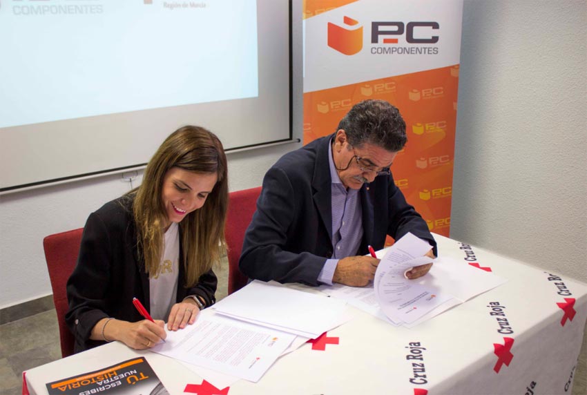 pccomponentes_cruz-roja.jpg