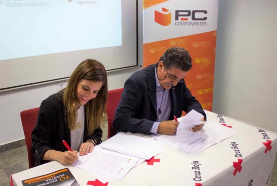 pccomponentes_cruz-roja.jpg