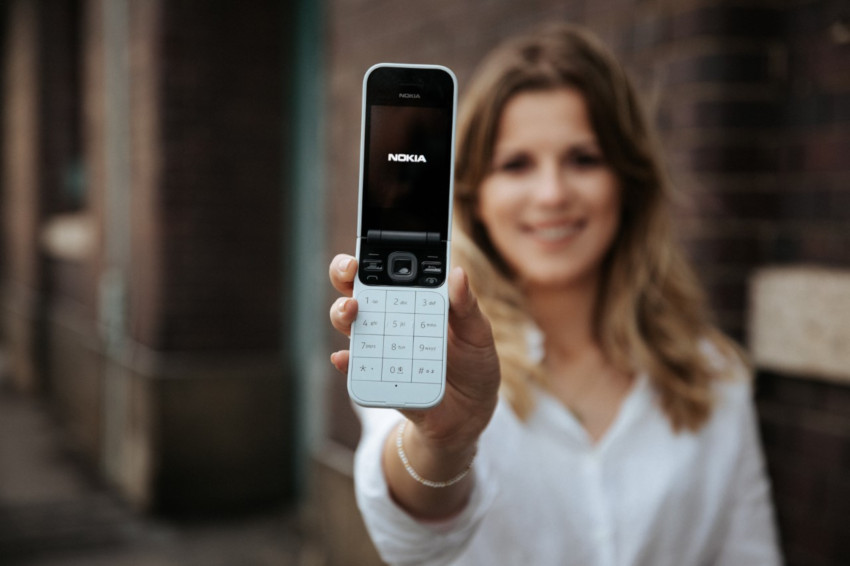 telefonia_nokia-2720flip.jpg