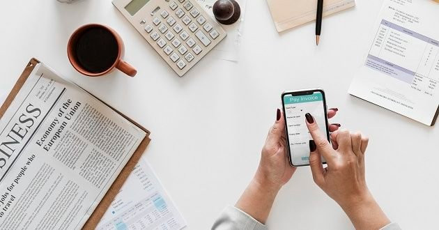 varios_seres_escritorio